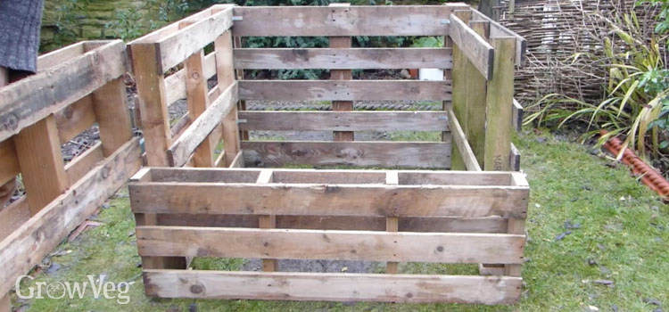 Pallet compost bin